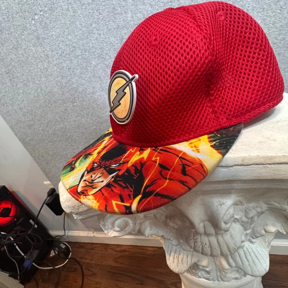 The Flash Baseball Cap DC‎ Comics Red Hat Adjustable Youth One Size
